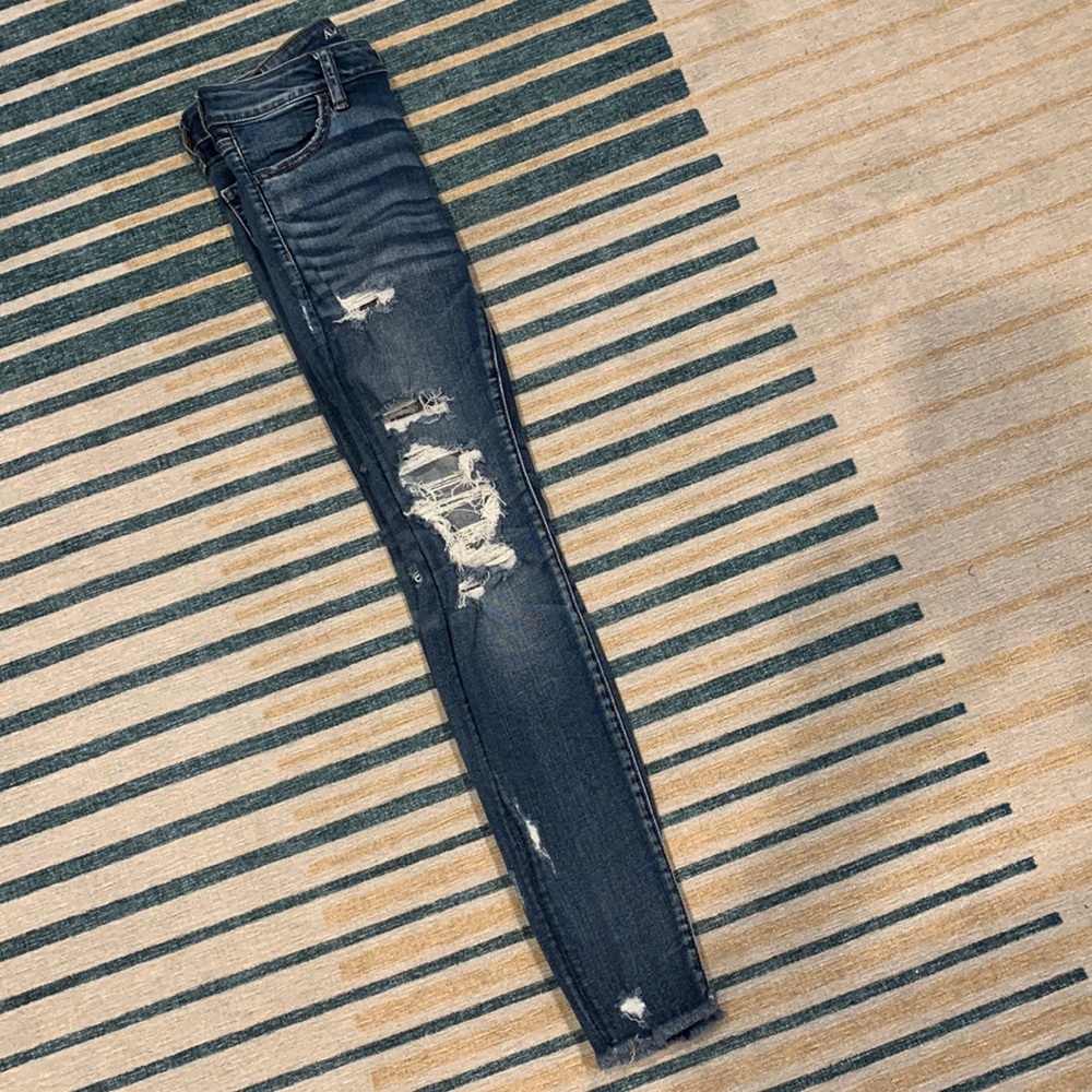 American Eagle Destroyed Skinny Jeans